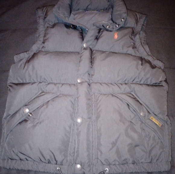 Vest - Picture 2 of 13